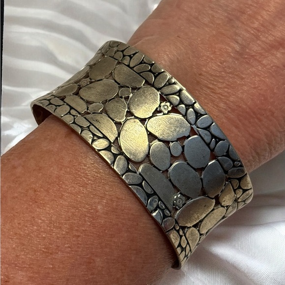 Brighton Rustic Silver Tone Pebbled Design Open Cuff Bracelet - Picture 1 of 8